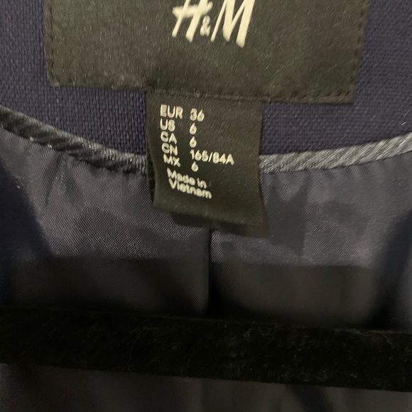 Navy blue blazer - Picture 2 of 2